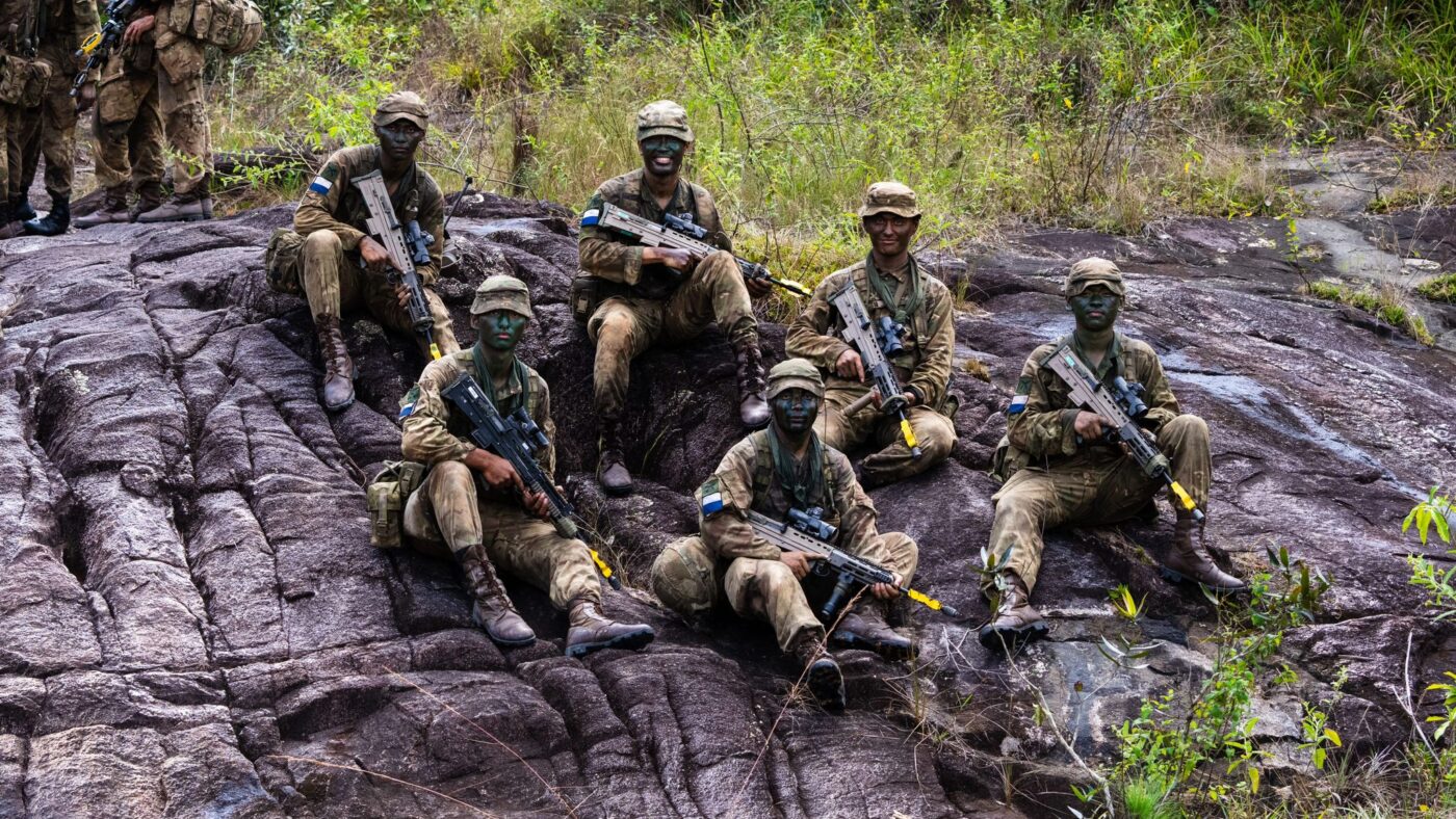 Exercise MERCURY CANOPY - 216 (Parachute) Signal Squadron - Gurkha ...